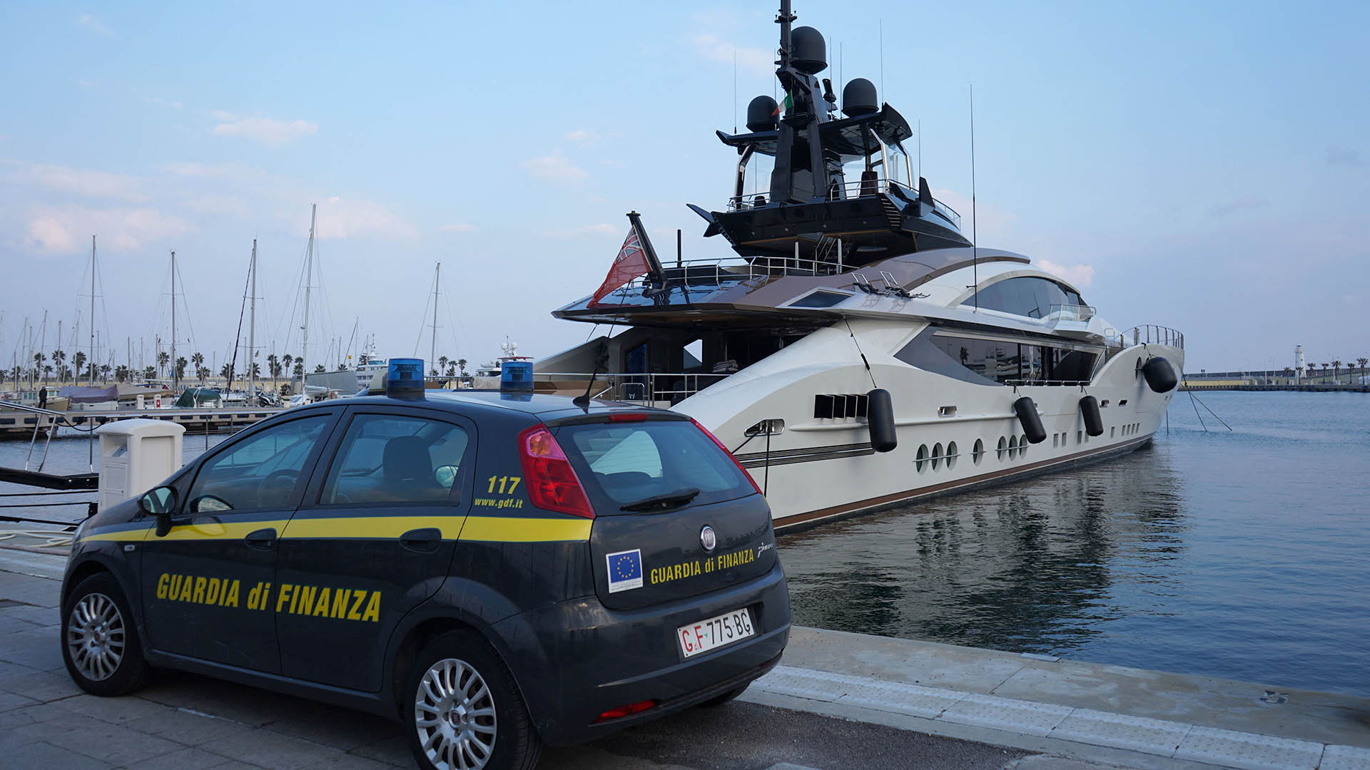 lady m yacht seized